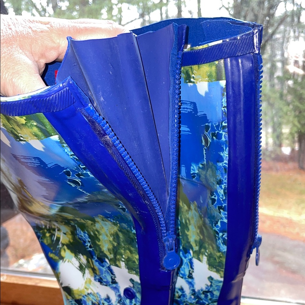 Hunter/Target collaboration Rain Boots - (6) Blue, Green - Picture 7 of 12